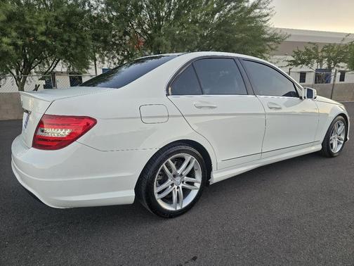 2014 Mercedes-Benz C-Class C250 Luxury Sedan