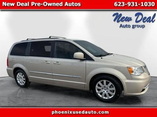 2016 Chrysler Town & Country Touring