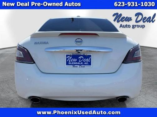 Pearl White 2013 Nissan Maxima SV