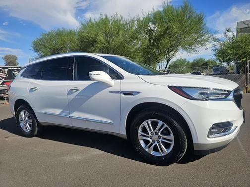 White 2020 Buick Enclave Essence FWD