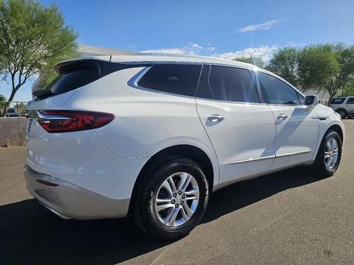 White 2020 Buick Enclave Essence FWD