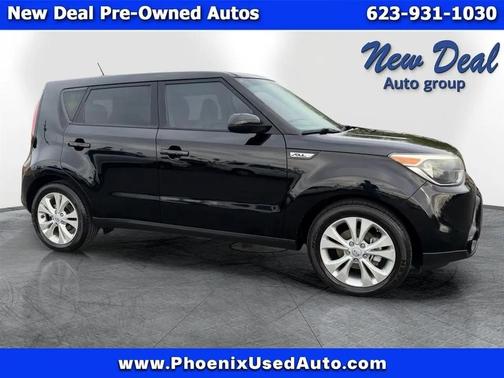 Black 2016 Kia Soul +