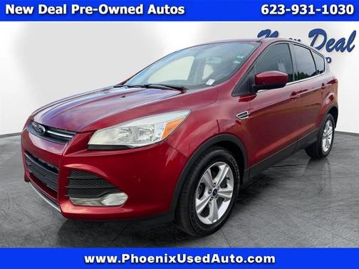 Red 2014 Ford Escape SE
