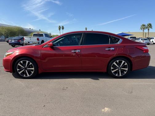 2016 Nissan Altima 2.5 SR