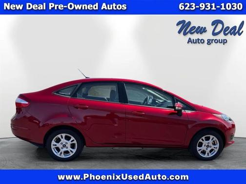 Red 2014 Ford Fiesta SE Sedan