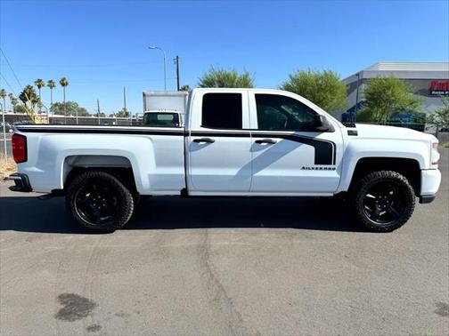 2017 Chevrolet Silverado 1500 Custom