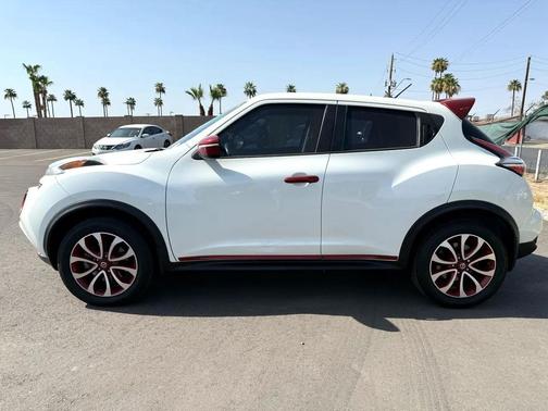 2015 Nissan Juke S FWD