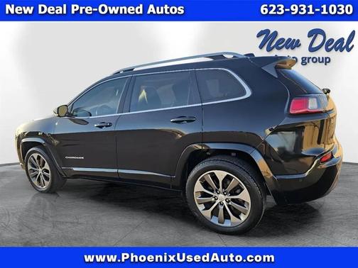 Black 2019 Jeep Cherokee Overland