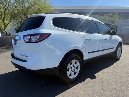 2016 Chevrolet Traverse LS