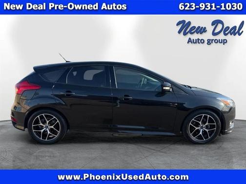 Black 2015 Ford Focus SE