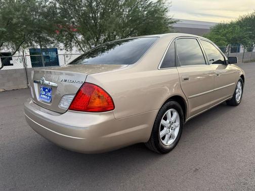 2002 Toyota Avalon XL