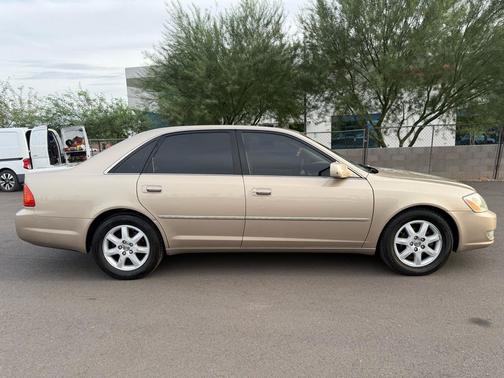 2002 Toyota Avalon XL