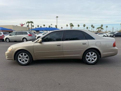 2002 Toyota Avalon XL