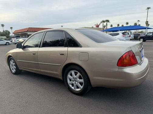 2002 Toyota Avalon XL