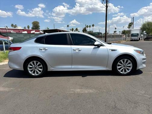 2017 Kia Optima LX