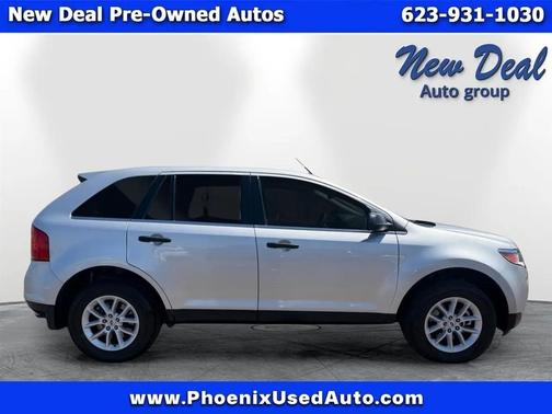Silver 2013 Ford Edge SE