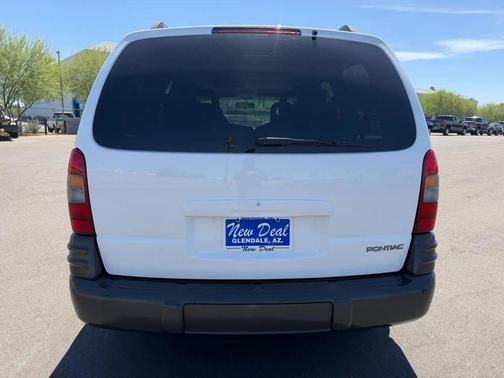 White 2002 Pontiac Montana 1SA Extended