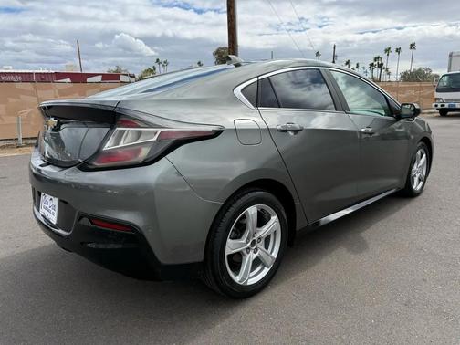 2017 Chevrolet Volt LT