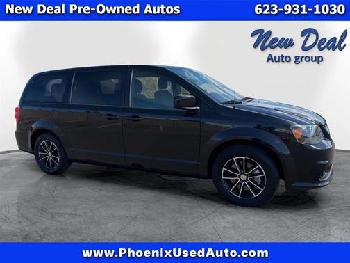 Black 2018 Dodge Grand Caravan SE
