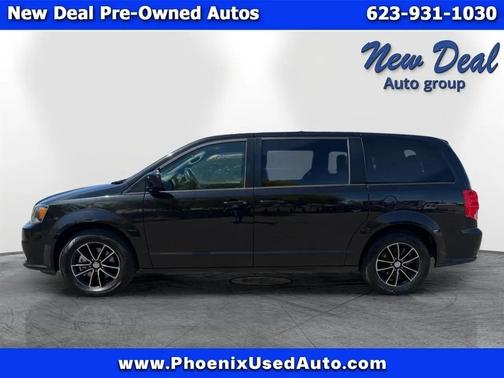 Black 2018 Dodge Grand Caravan SE