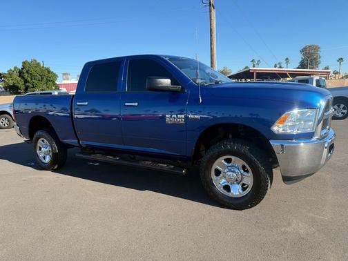 2017 RAM 2500 SLT Crew Cab SWB 4WD