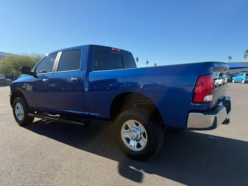 2017 RAM 2500 SLT Crew Cab SWB 4WD