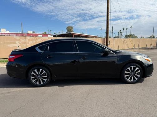 2017 Nissan Altima 2.5 SV