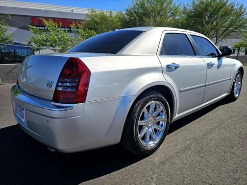 2006 Chrysler 300C Base