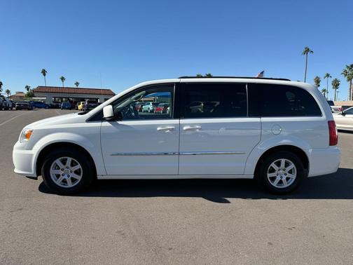 2011 Chrysler Town & Country Touring