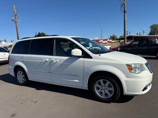 2011 Chrysler Town & Country Touring