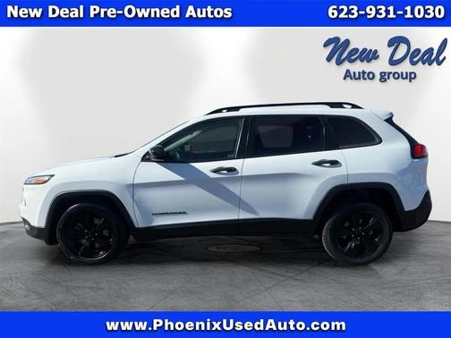 2017 Jeep Cherokee Sport