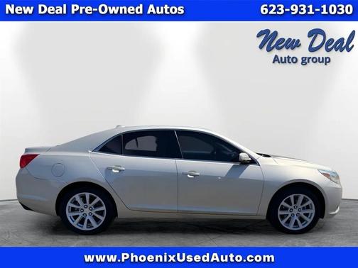 Gold 2013 Chevrolet Malibu 2LT