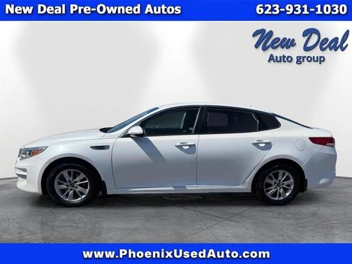 White 2016 Kia Optima LX