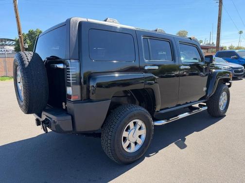 2006 Hummer H3 Base
