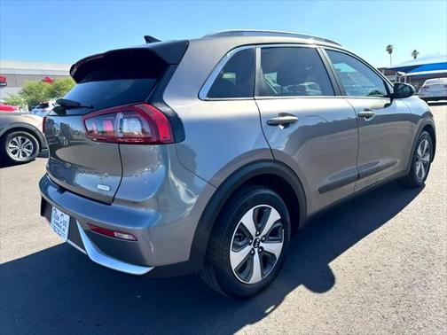 2017 Kia Niro LX