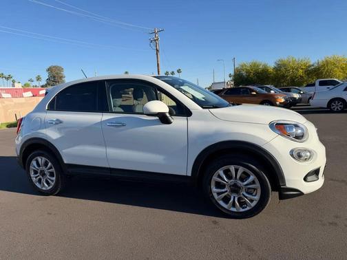 White 2016 FIAT 500X Easy