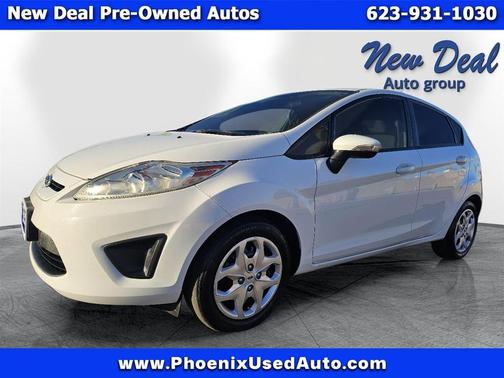 2013 Ford Fiesta SE Hatchback
