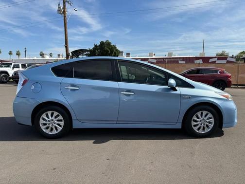 2012 Toyota Prius Plug-in Advanced