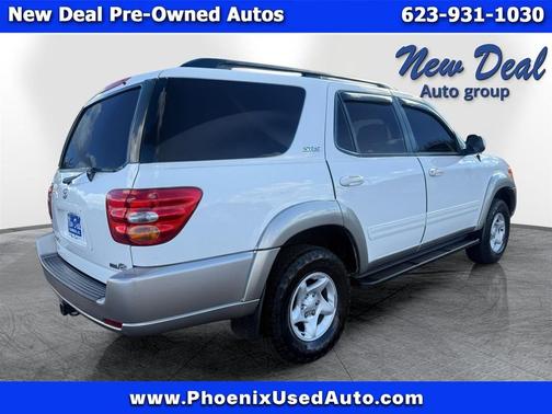 2004 Toyota Sequoia SR5