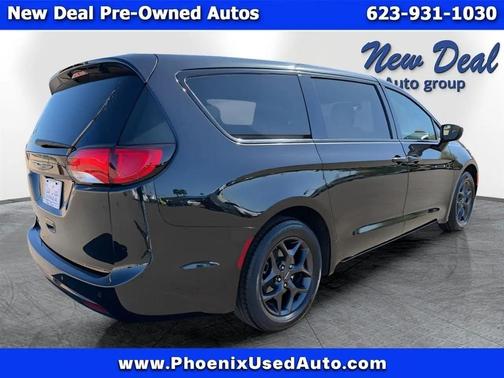 2020 Chrysler Pacifica Touring Plus