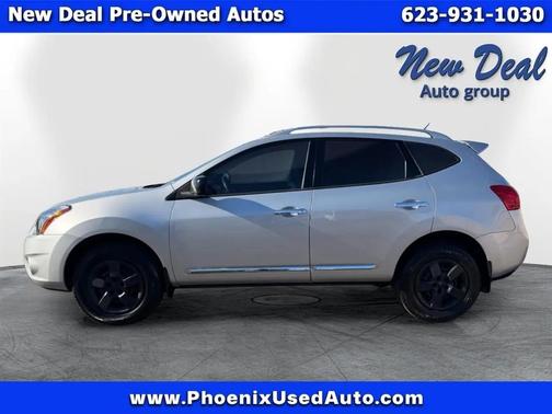 Silver 2014 Nissan Rogue Select S
