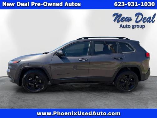 Gray 2018 Jeep Cherokee Latitude
