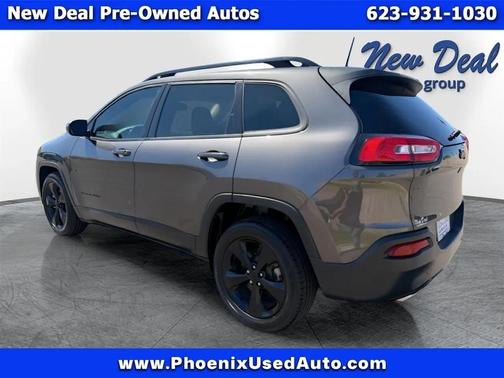 Gray 2018 Jeep Cherokee Latitude