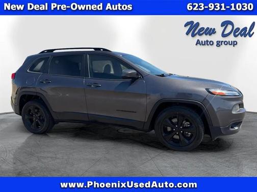 Gray 2018 Jeep Cherokee Latitude