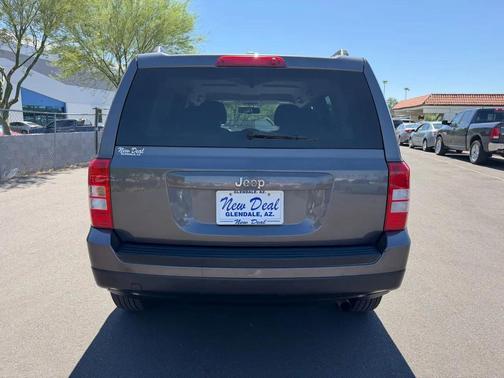 Gray 2016 Jeep Patriot Sport