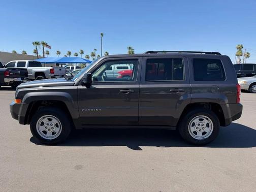 Gray 2016 Jeep Patriot Sport