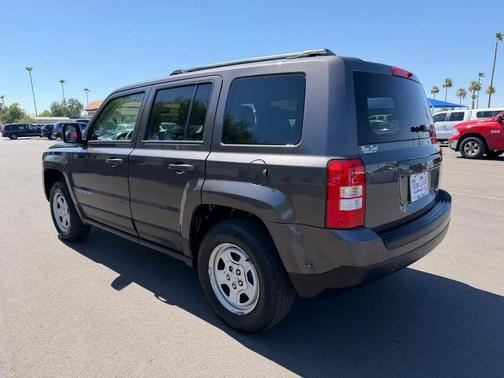 Gray 2016 Jeep Patriot Sport