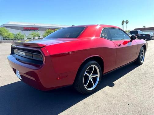 2010 Dodge Challenger SE