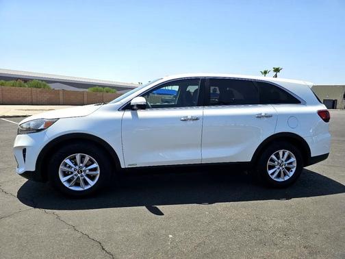 2019 Kia Sorento LX