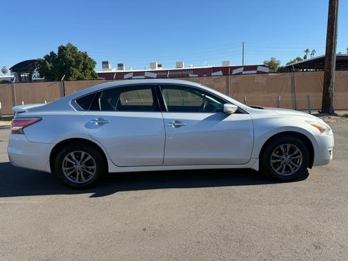 2015 Nissan Altima 2.5 SV